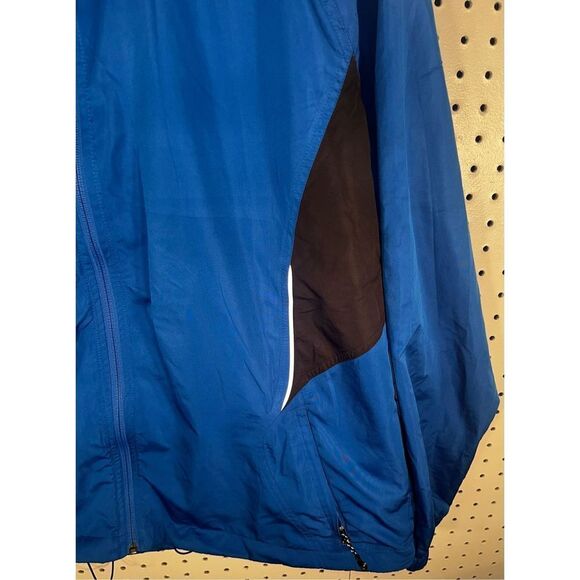 Brooks running zip up jacket - Picture 4 of 8